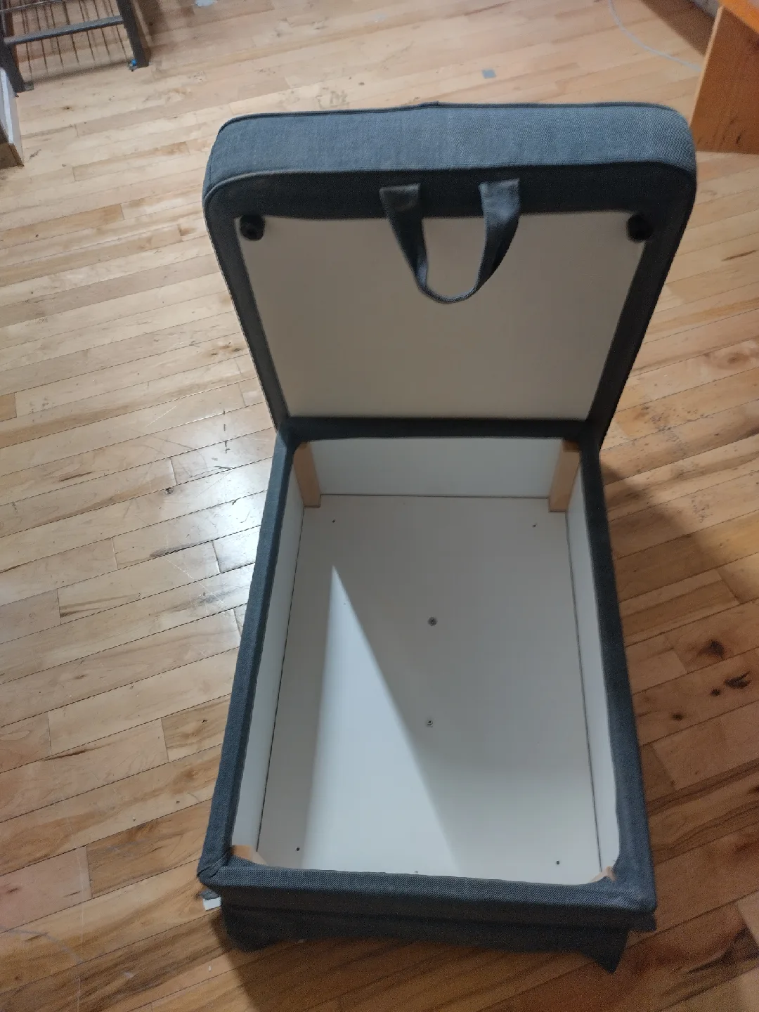 Storage Ottoman - Gray image indicator(2)