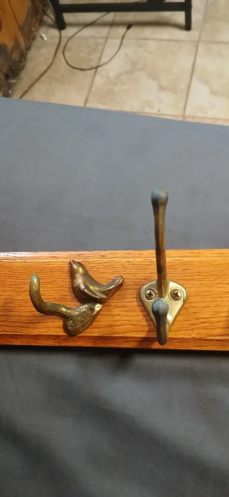 Wooden Coat Rack with Bird Hooks image indicator(5)