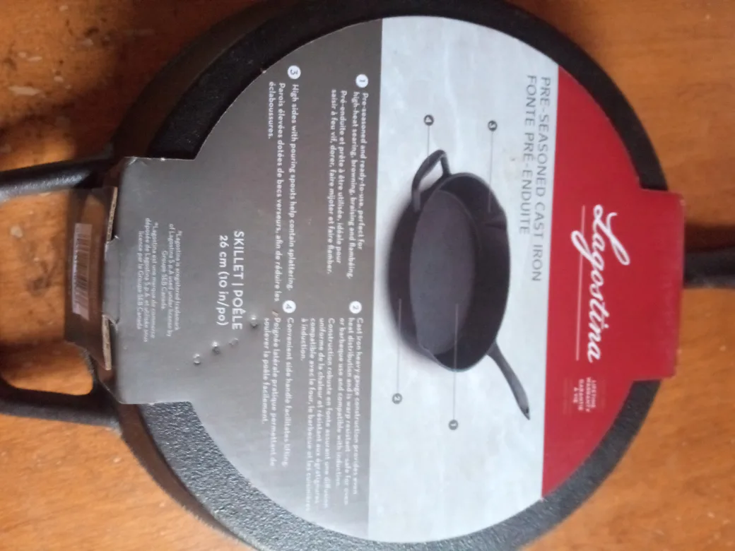 Lagostina Pre-Seasoned Cast Iron Skillet 26cm (10in) image indicator(3)