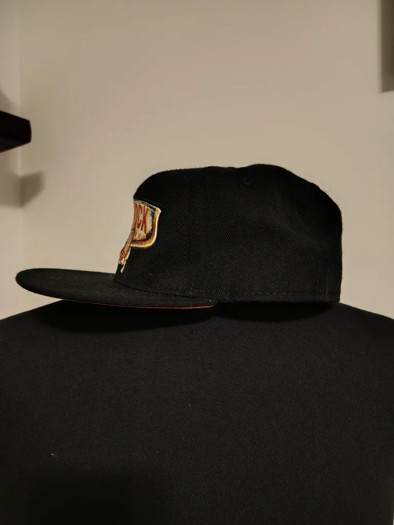 Bioshock Infinite Hat - Black & Orange image indicator(2)
