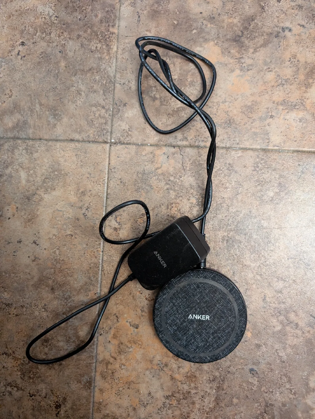 Anker PowerWave II Sense Pad Wireless Charger thumbnail