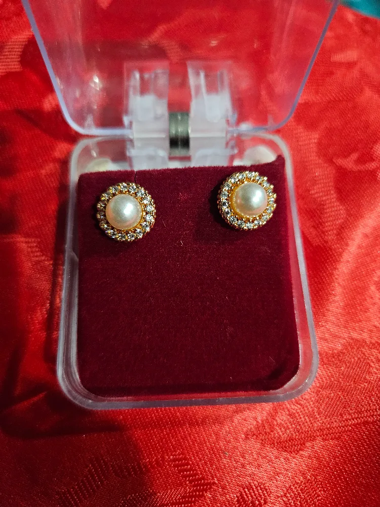 Rose polish jercon pearl stud earrings thumbnail