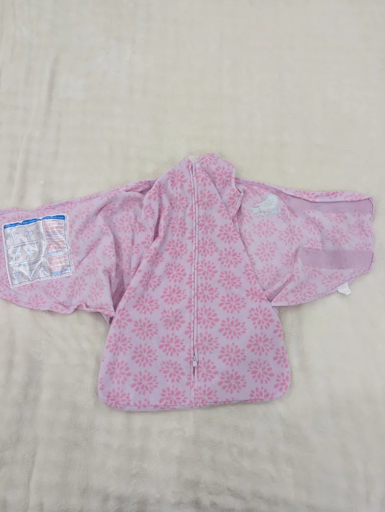 Halo Sleepsack Swaddle - Pink & White image indicator(4)