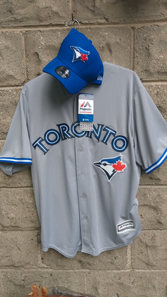 Toronto Blue Jays New Era 39THIRTY Hat M/L and Jersey