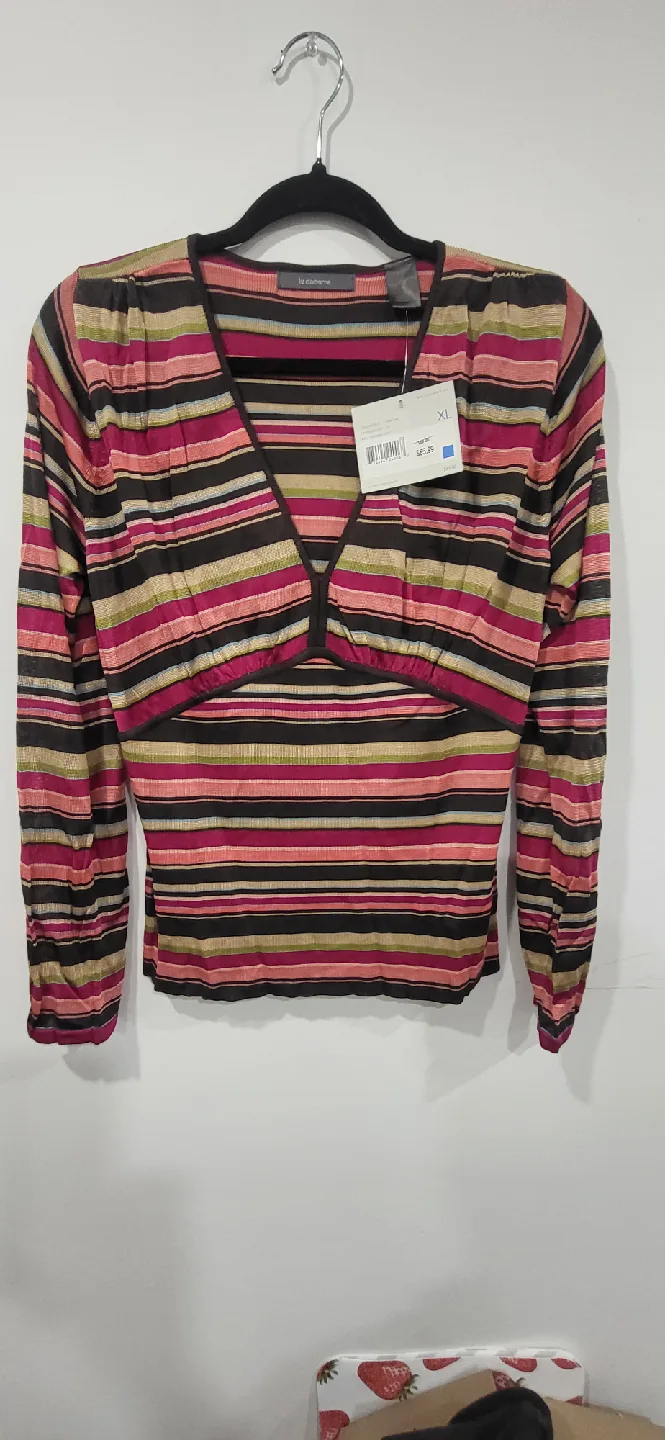 Woman's Top image indicator(2)