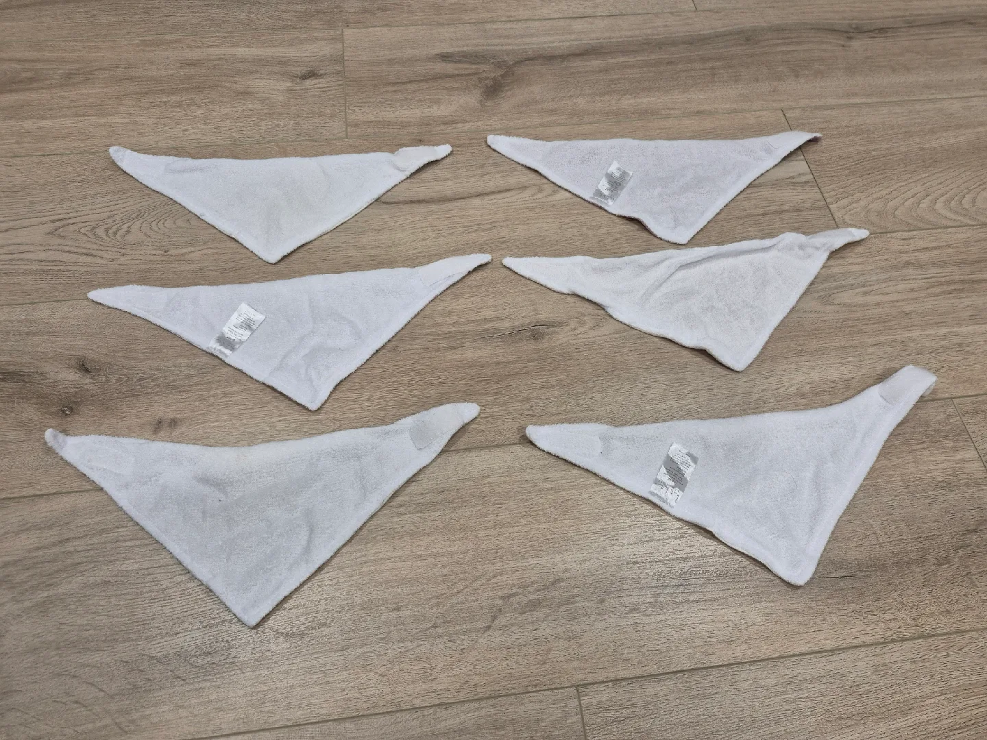 6x Nicole Miller Baby Bibs (0-6M) image indicator(2)