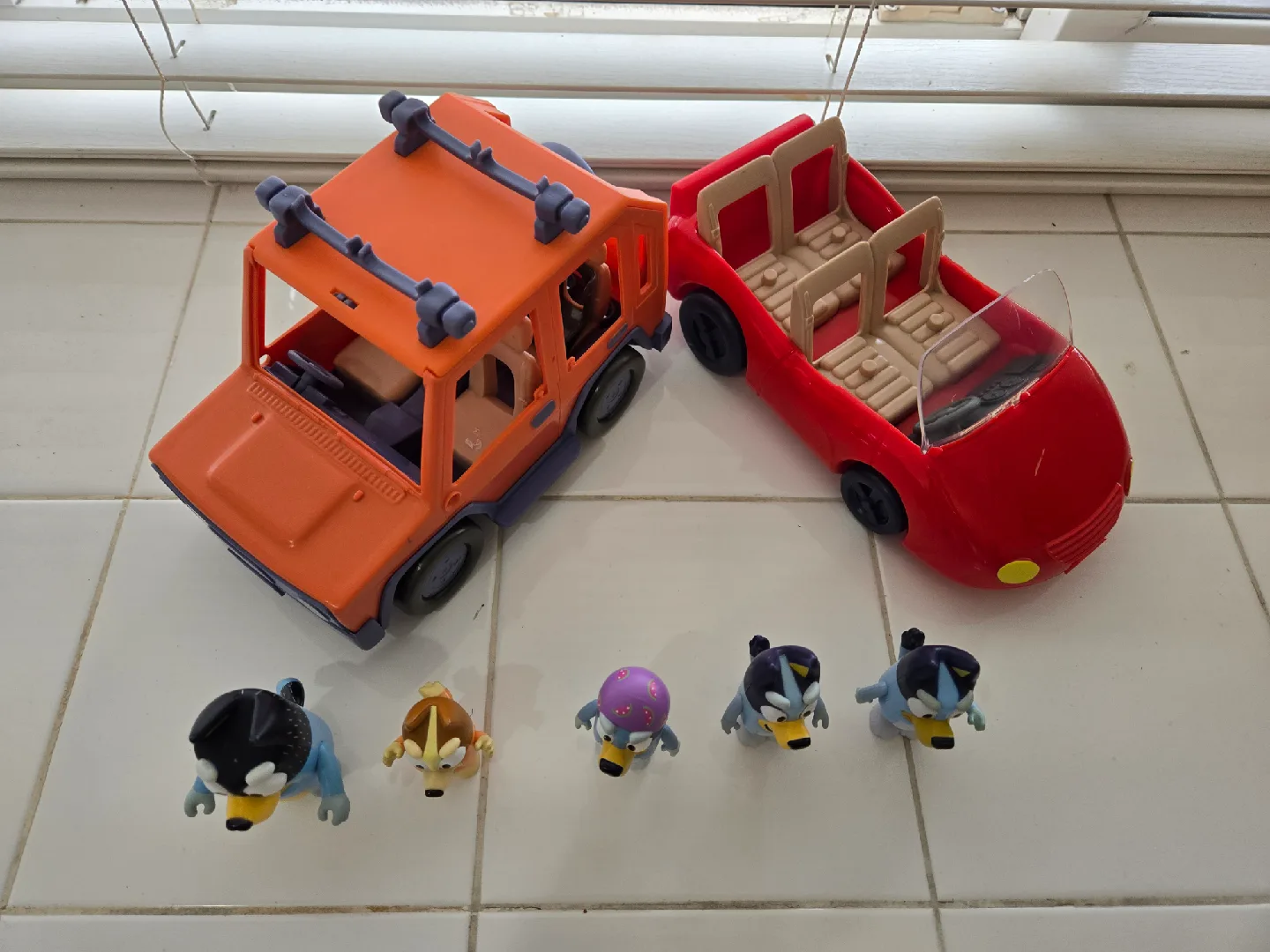 bluey toy lot image indicator(3)