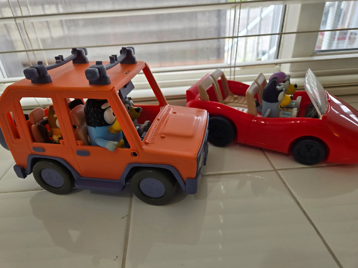 bluey toy lot image indicator(5)