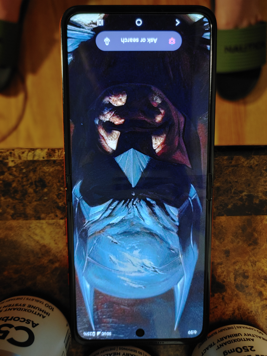 motorola razr 2024. foldable - photo 2