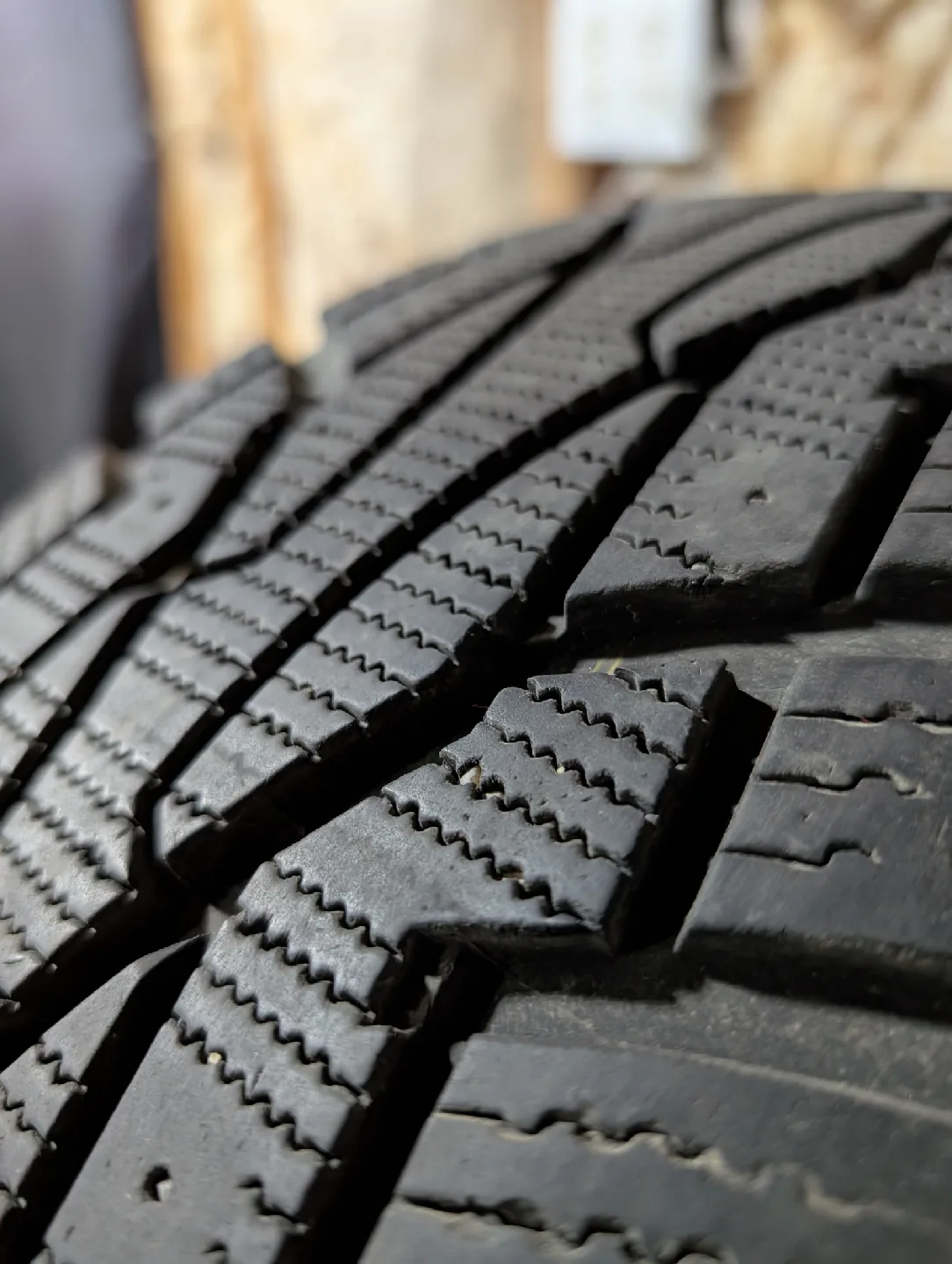 (4)-225/65R17 Winter Tires/Rims 2019 Dodge Grand Caravan TPMS image indicator(4)