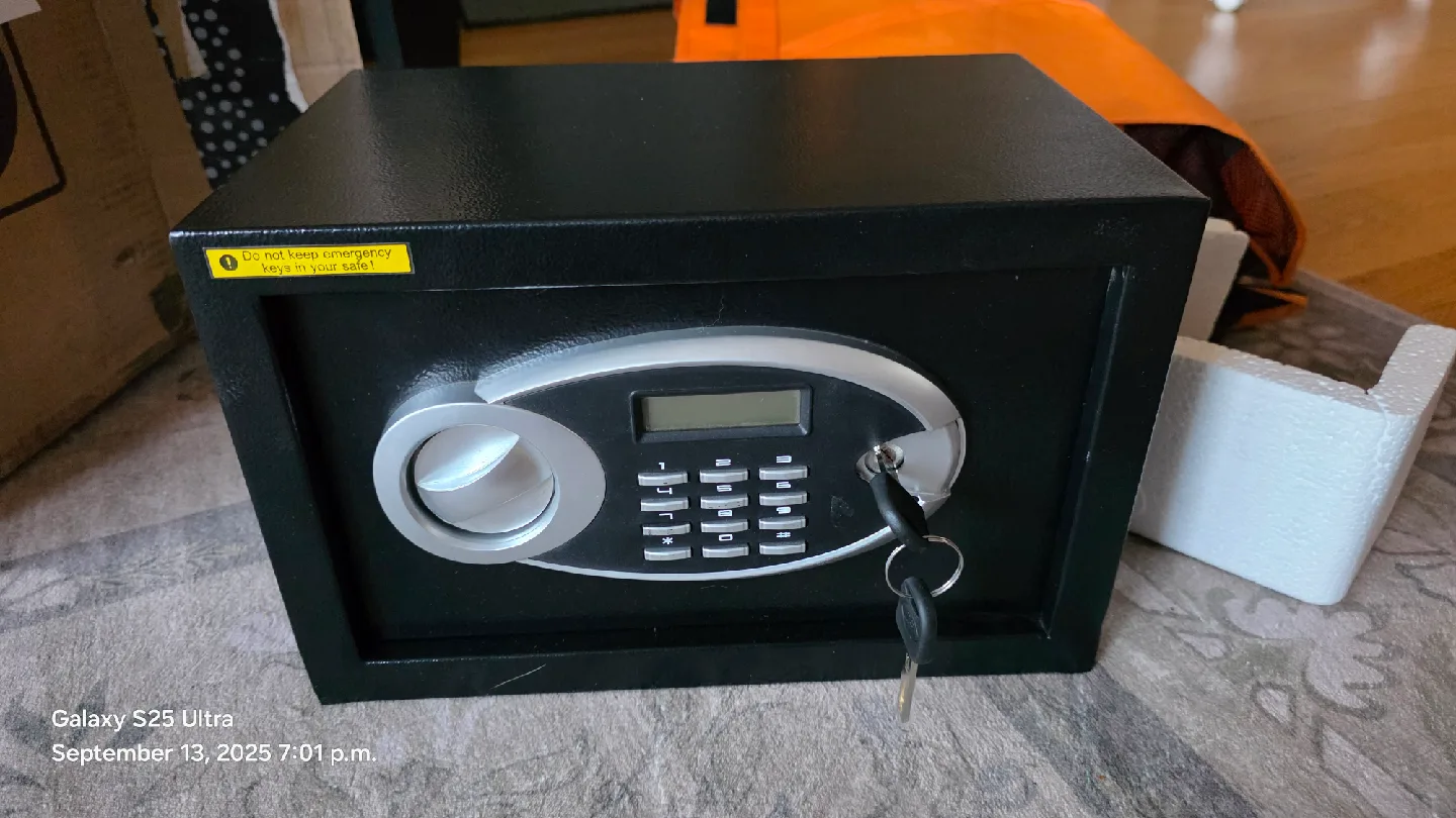 Black Digital Safe with Key in box thumbnail