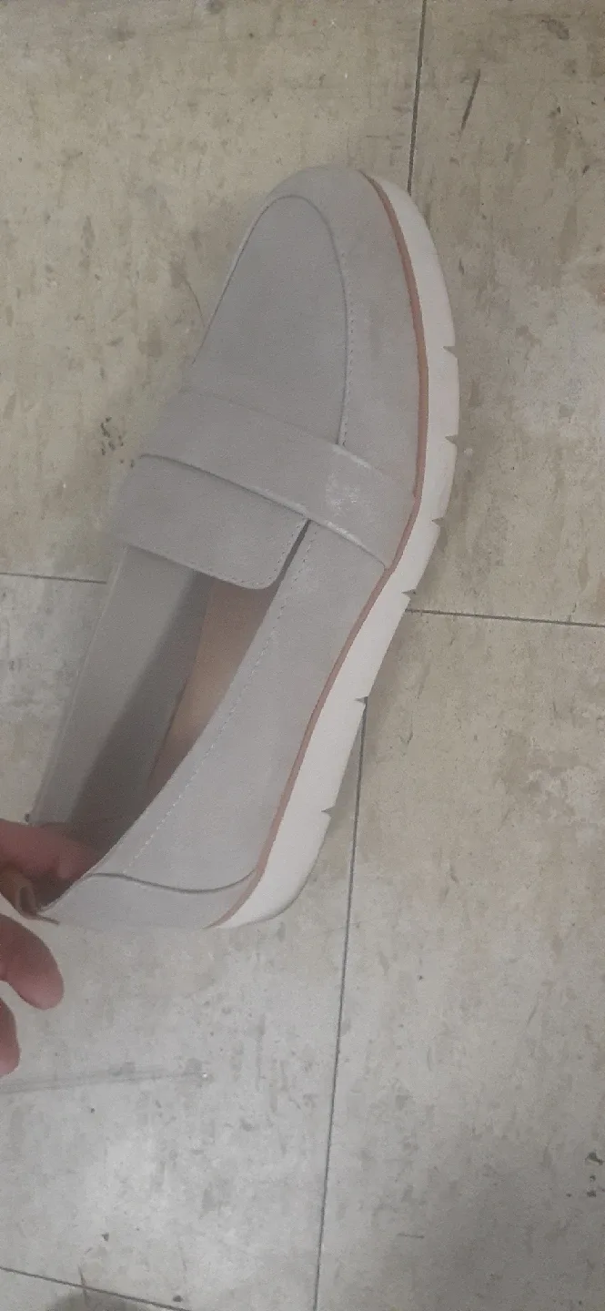 Beige Loafer thumbnail