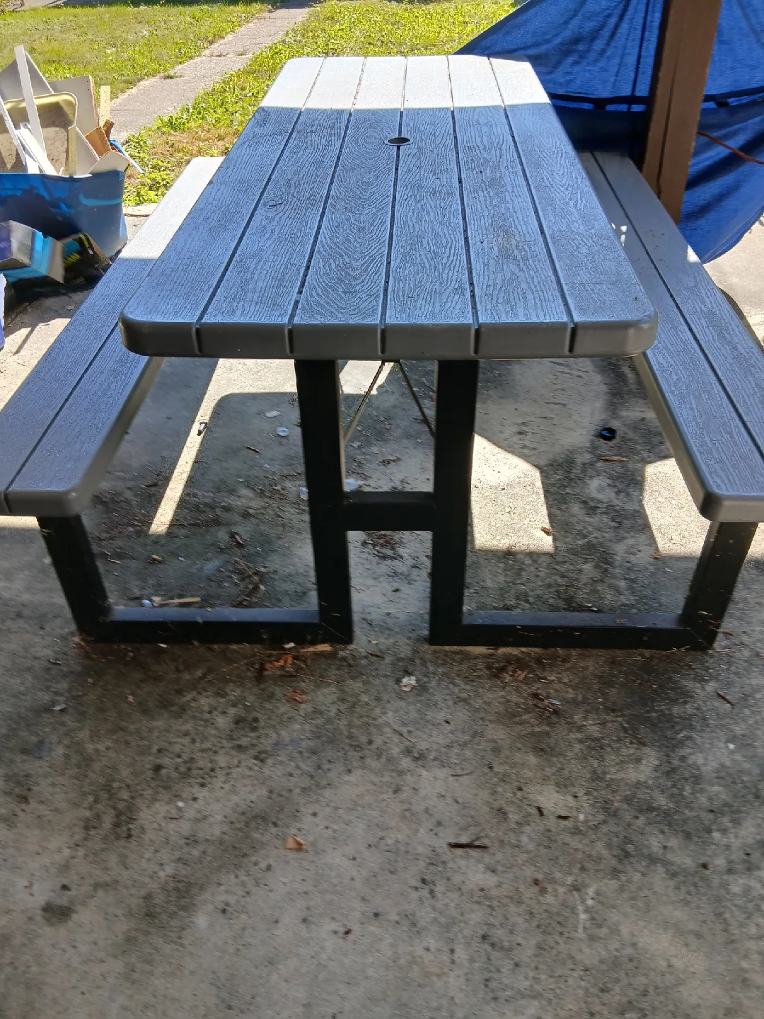 Picnic Table - Grey image indicator(2)