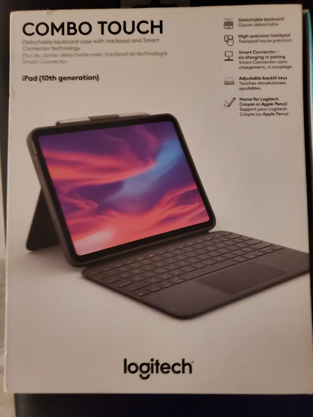 Logitech Combo Touch iPad (10th gen) Keyboard Case image indicator(2)