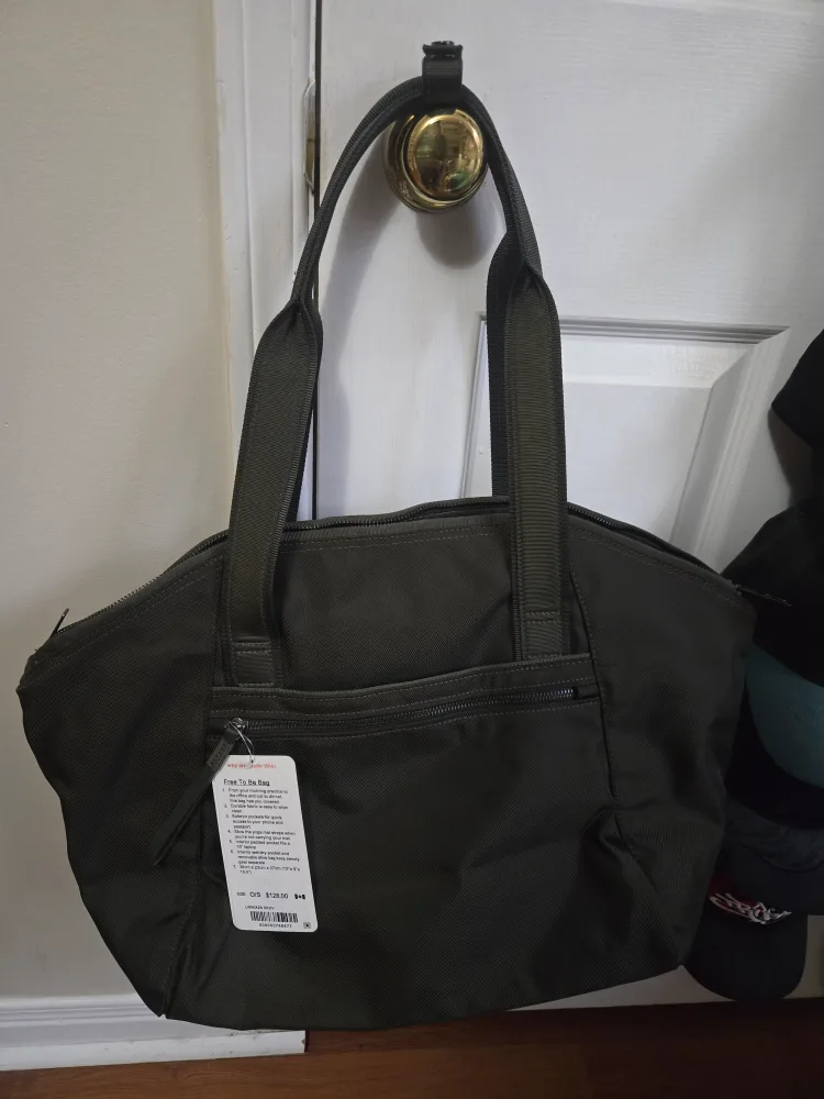 Lululemon Free to Be Bag - Olive Green - O/S image indicator(2)
