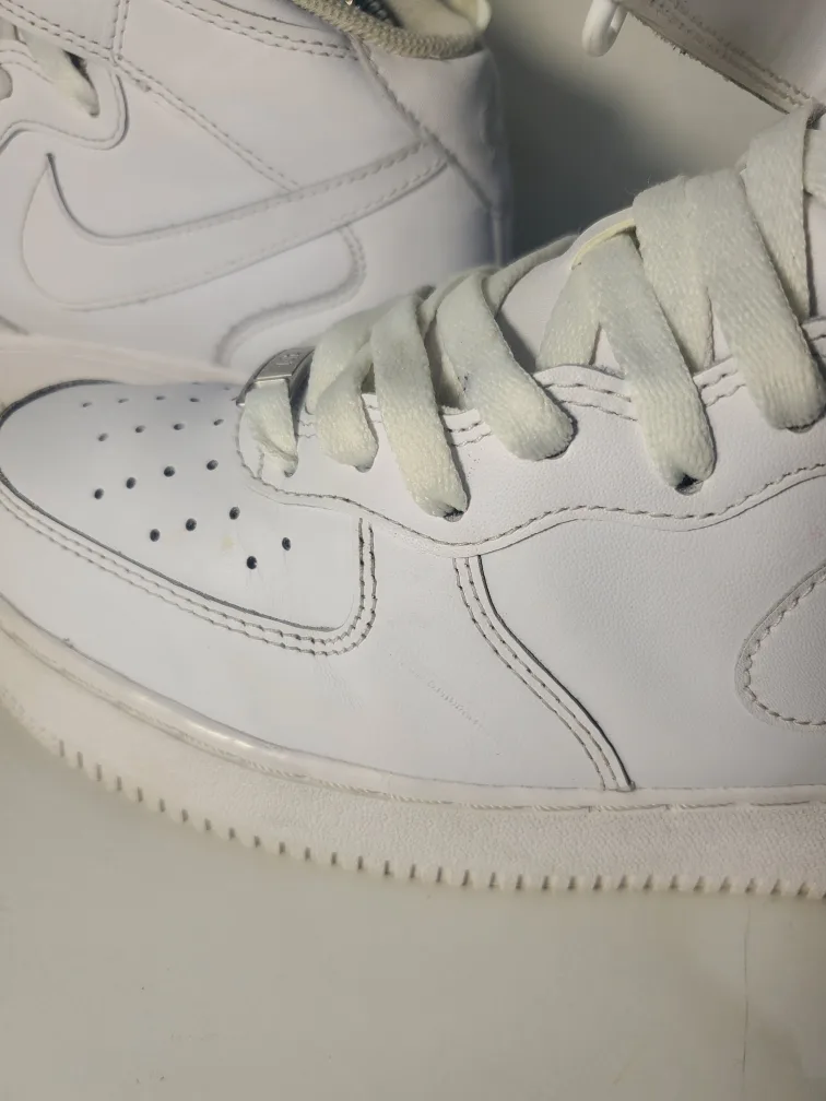 Nike Air Force 1 High '07 White Size 8.5 image indicator(8)