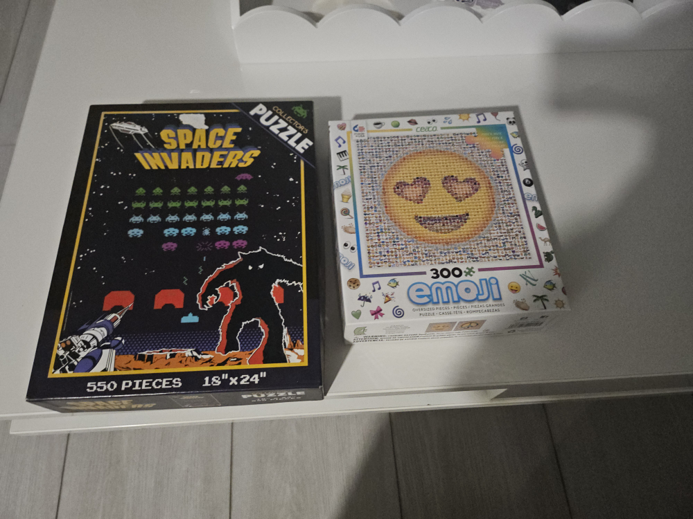 FREE Space Invaders & Emoji Puzzles
