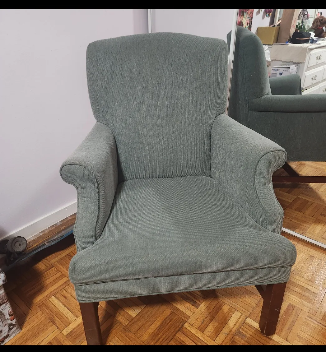 Green Armchair 🥕 thumbnail