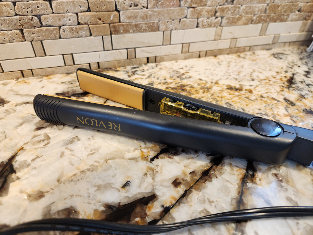 Revlon Hair Straightener