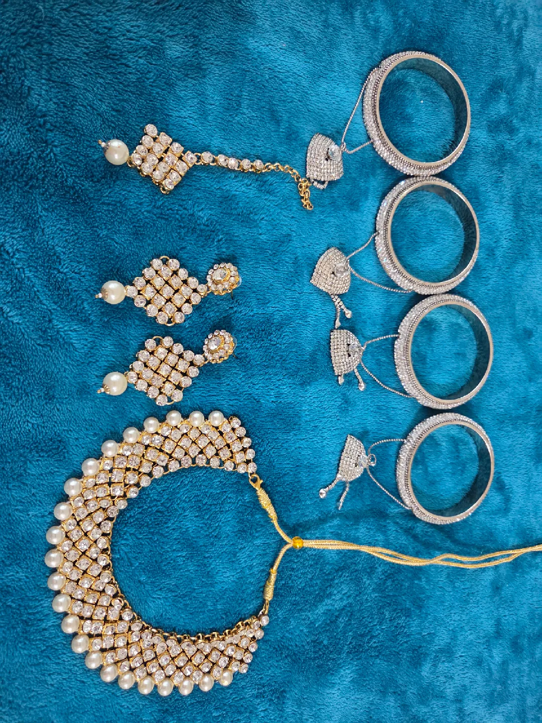 Jewellery Set - Necklace, Earrings, Bangles,Tikka thumbnail