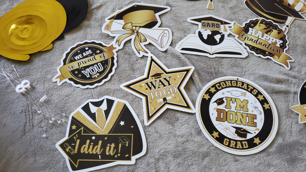 Graduation Party Decorations - Gold & Black - photo 4
