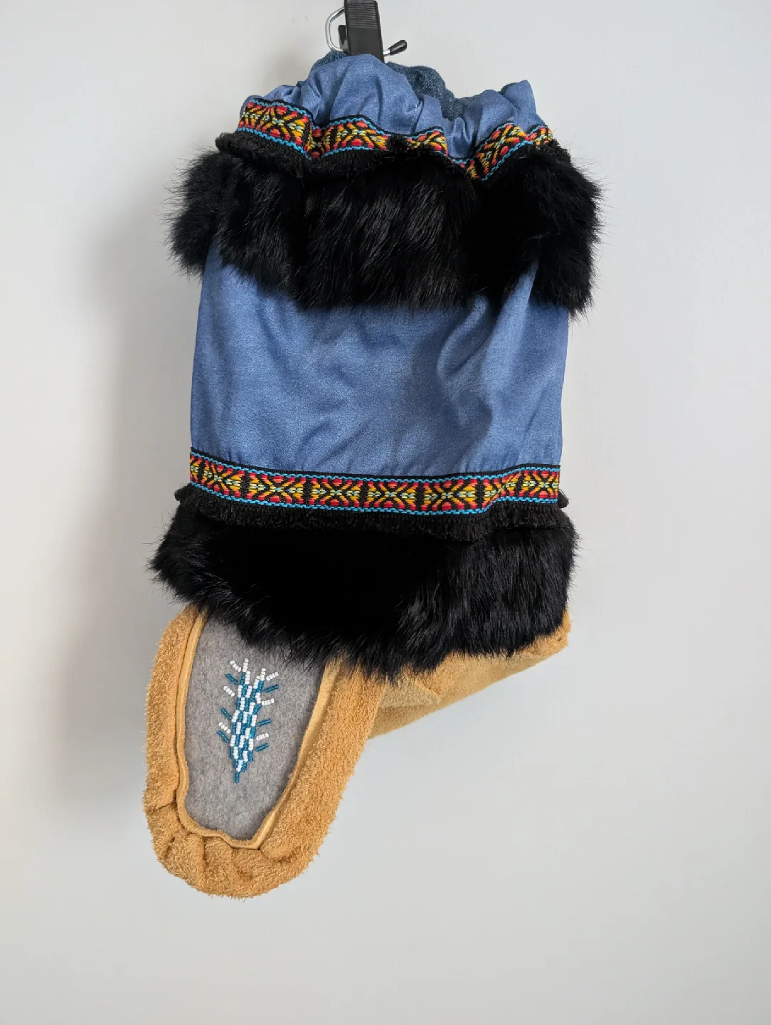 Handmade Moccasins image indicator(2)