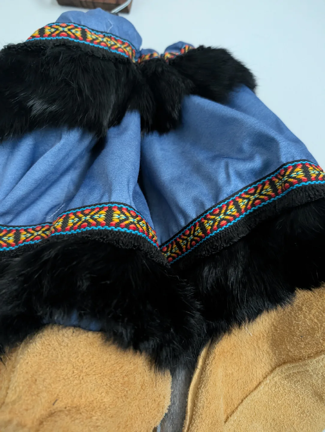 Handmade Moccasins image indicator(3)