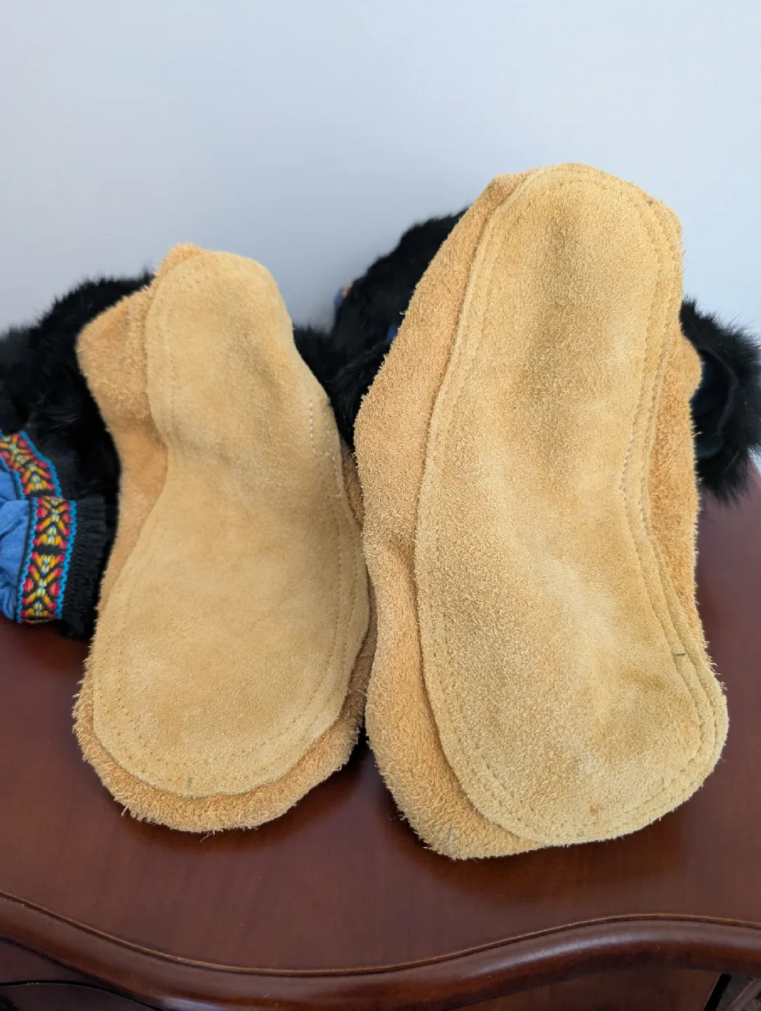 Handmade Moccasins image indicator(5)