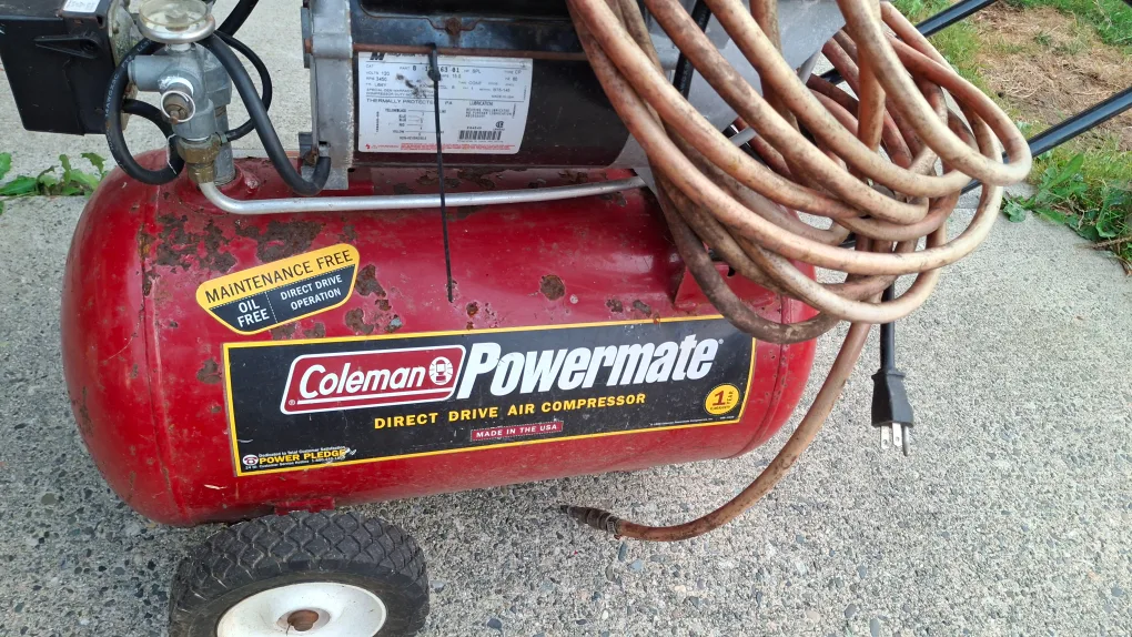 Coleman Powermate Direct Drive Air Compressor image indicator(2)