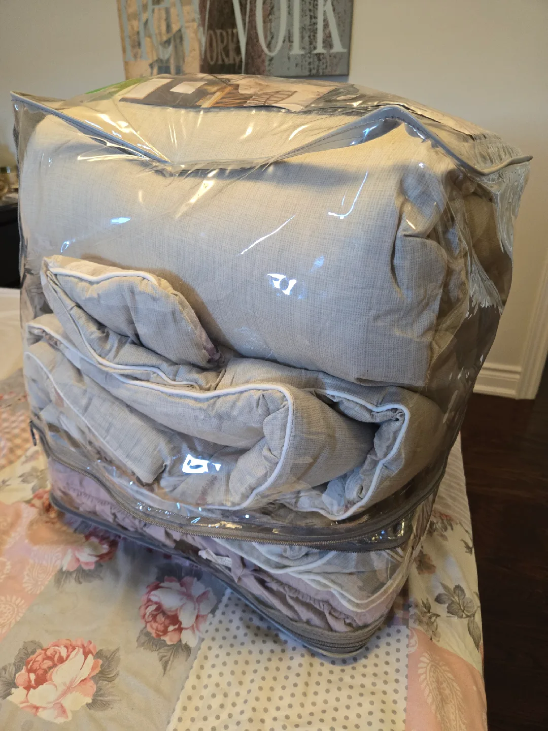 Home Trends Queen 5-Piece Comforter Set - Floral image indicator(3)