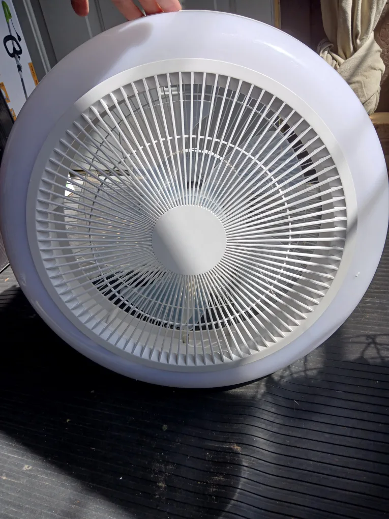 UNTESTED - LED Ceiling Fan with Lamp thumbnail
