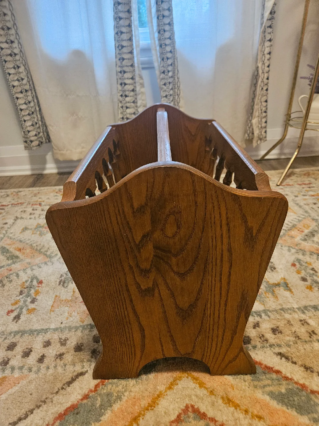 Vintage Wooden Magazine Rack image indicator(3)