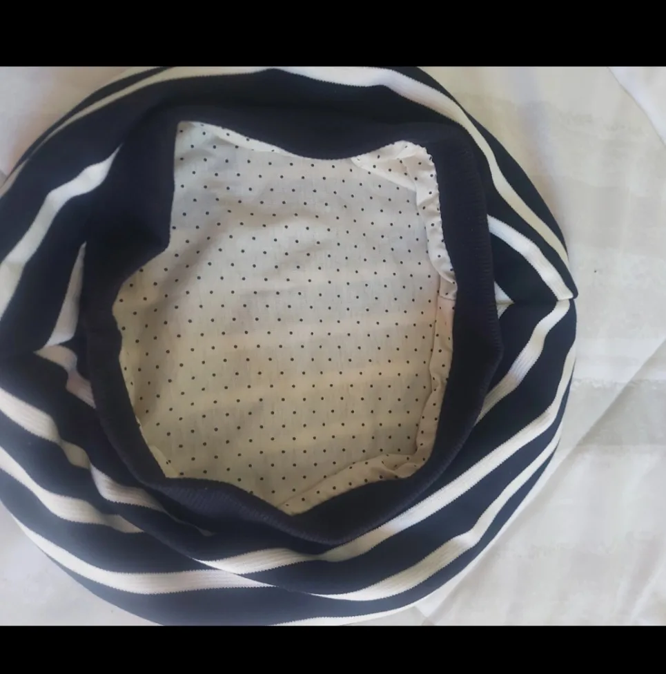 Striped Beret Hat Brand New image indicator(3)
