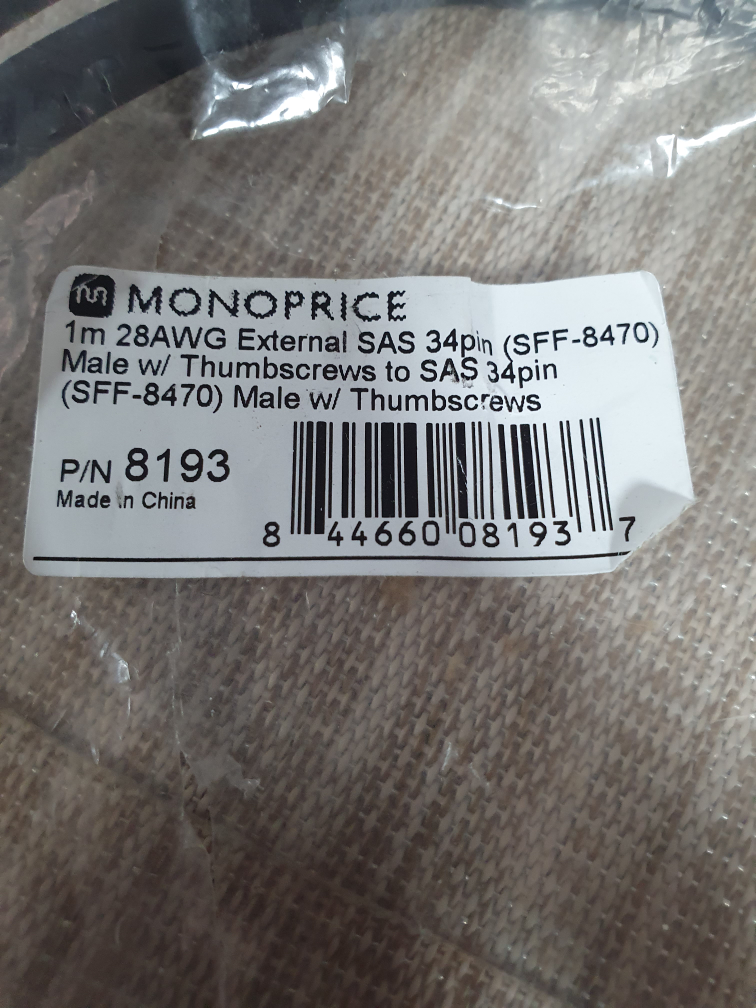 Monoprice 1m External SAS 34pin Cable - photo 3