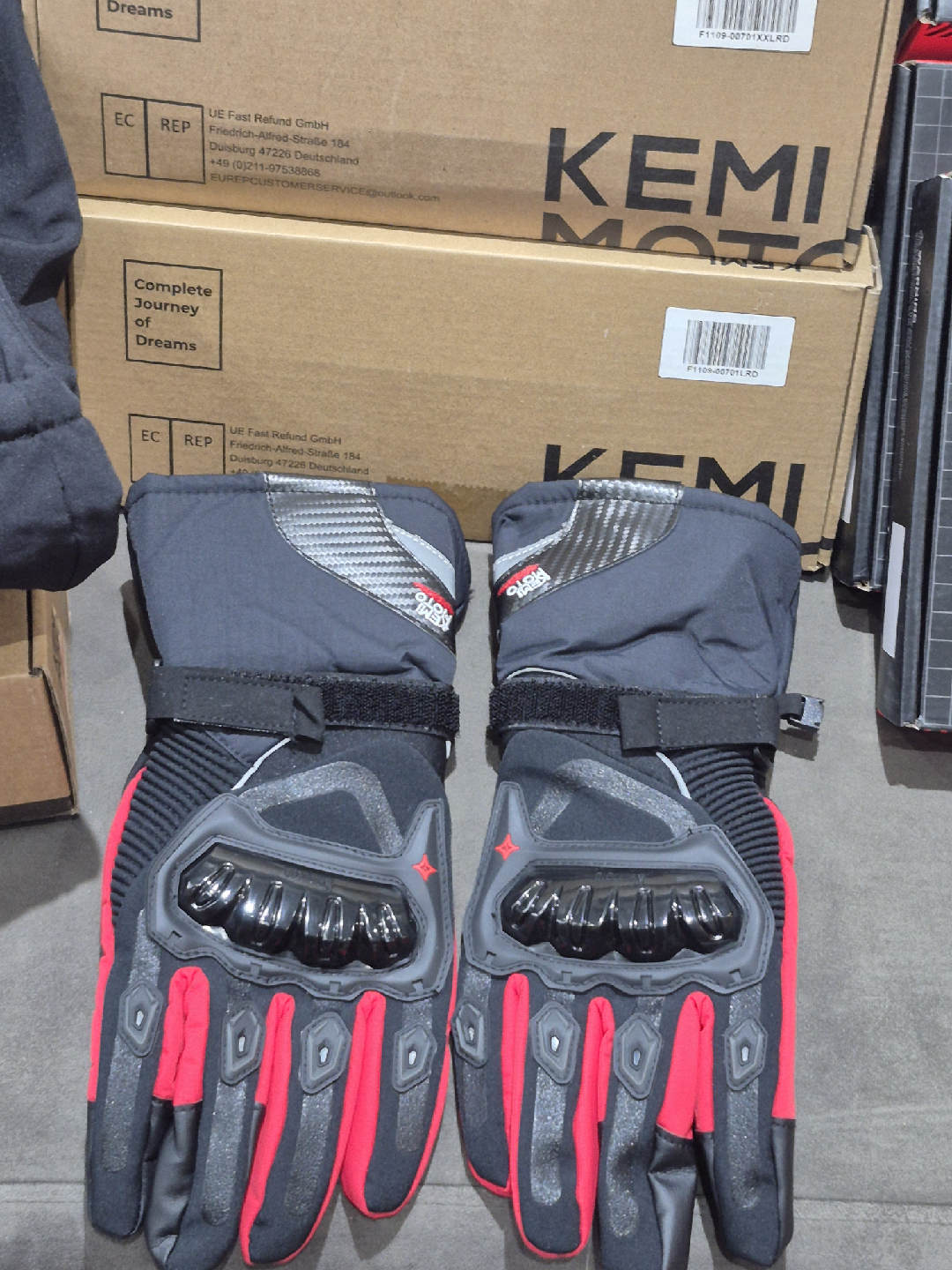 Kemimoto Heated Motorcycle Gloves - Black - photo 5