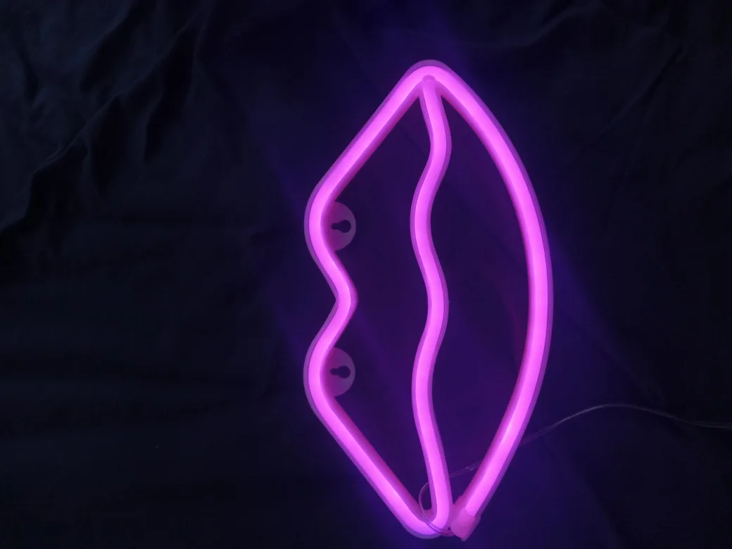 Lips LED Neon Sign pink thumbnail