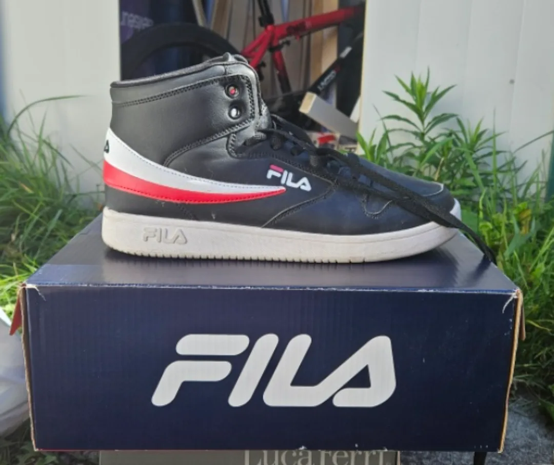 Fila Supero Hi Black/Red/White, Size 9 image indicator(2)