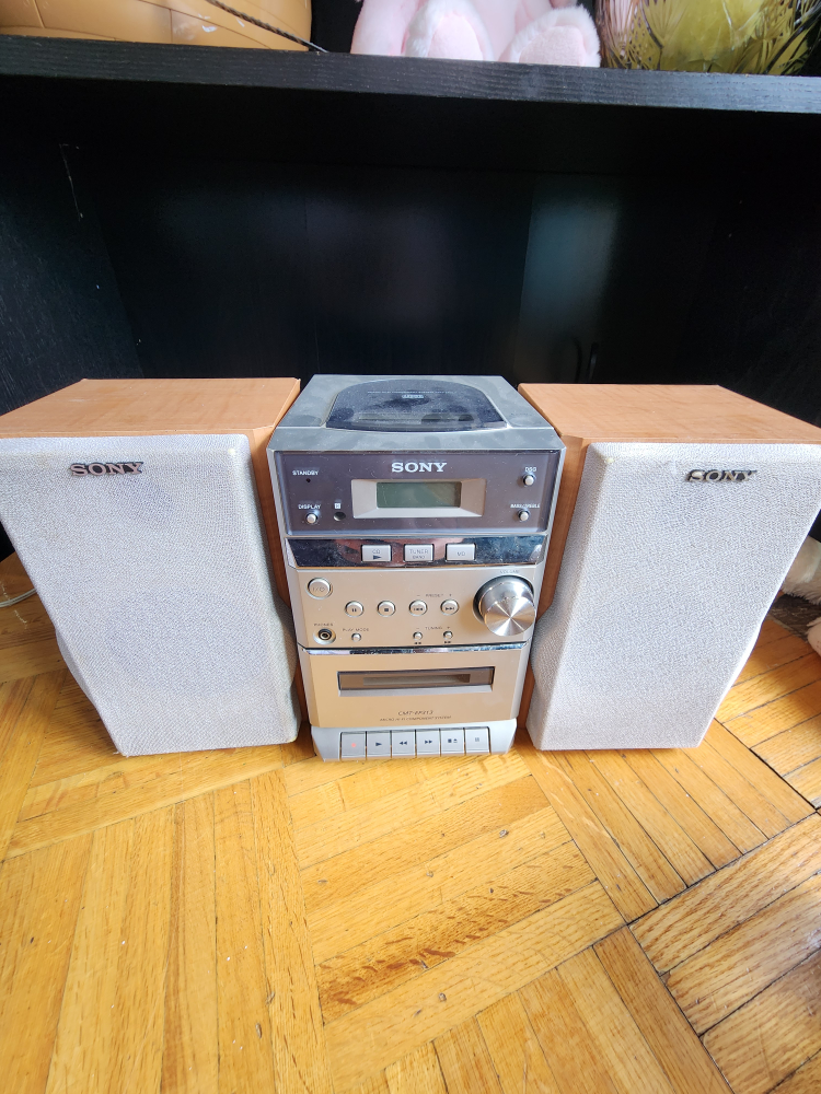 Sony CMT-EP313 Micro Hi-Fi Component System - photo 2