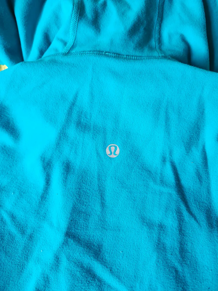 teal Lululemon hoodie/jacket image indicator(8)