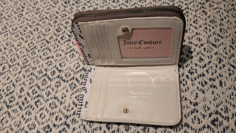 Juicy Couture Wallet w/Victoria's Secret key change purse - photo 2
