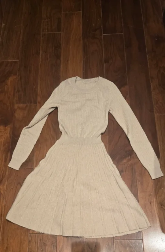 Beige Knit Long Sleeve Dress thumbnail