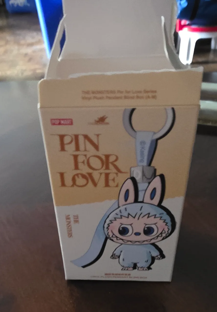 The Monsters Pin For Love letter C image indicator(3)