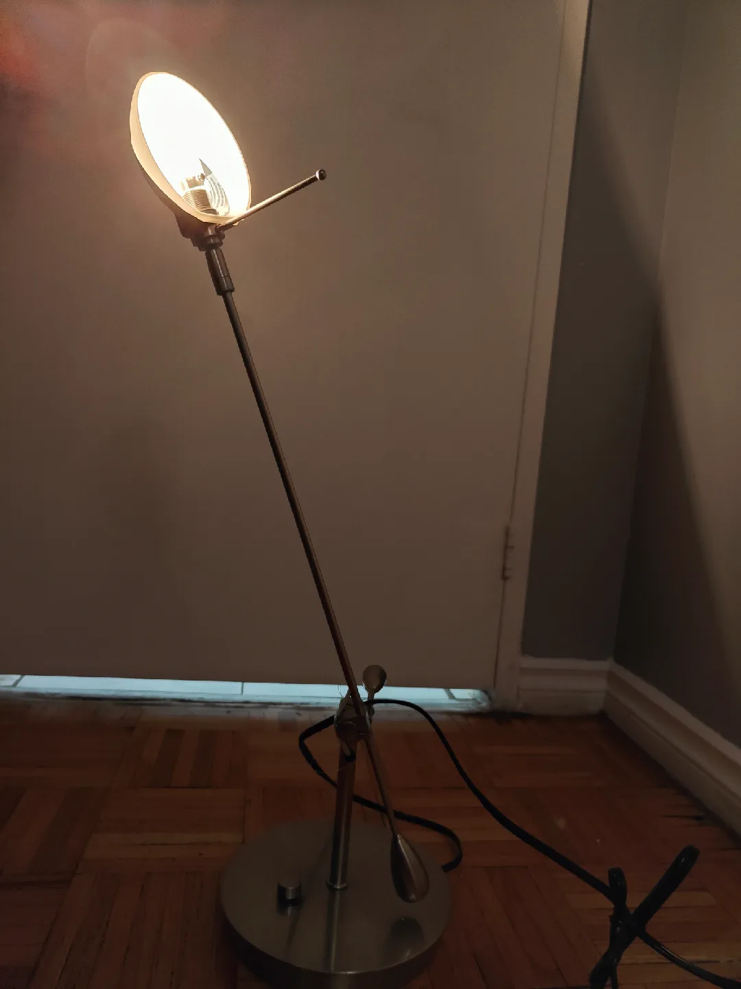 Vintage Style Desk Lamp image indicator(6)