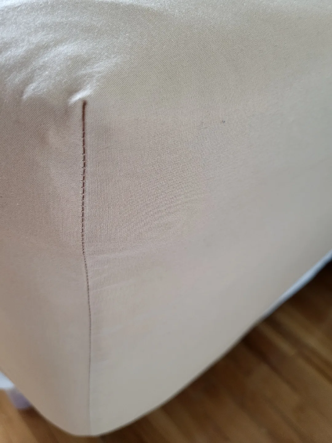 Queen Fitted Sheet (Caramel) image indicator(2)