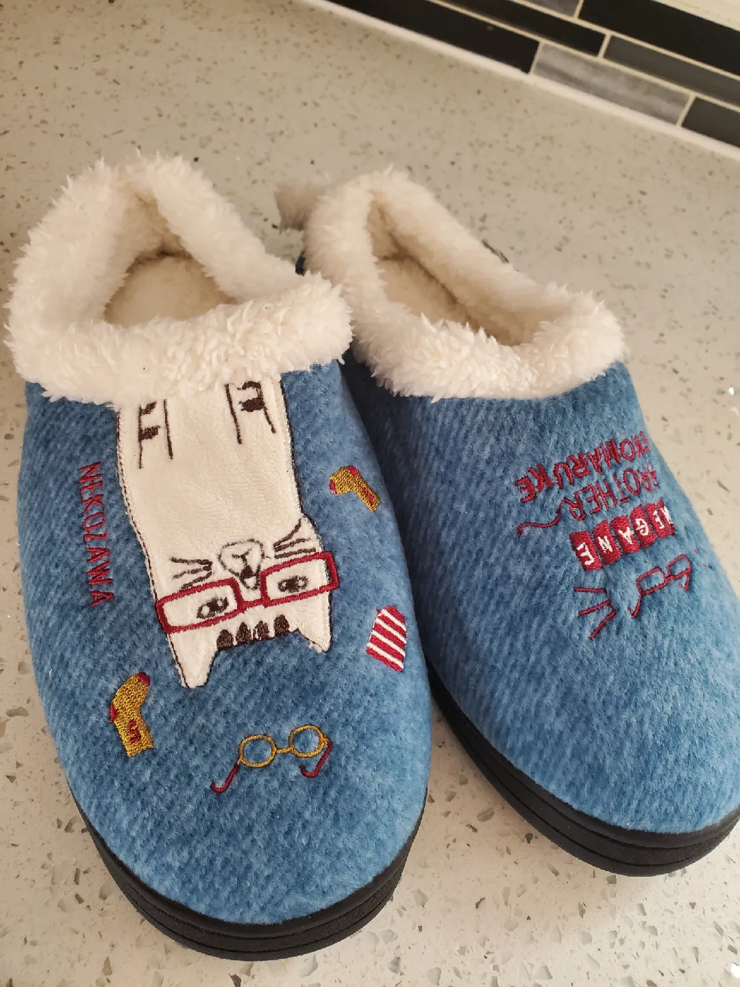 Cute Cat Slippers - Size 40-41 thumbnail