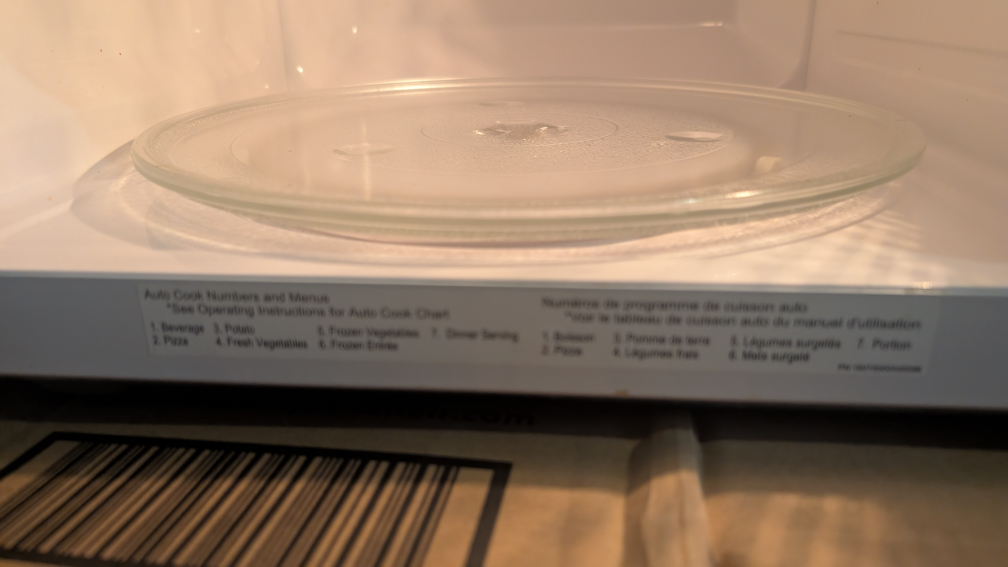 Samsung 1100W Microwave - Great Condition! - photo 3