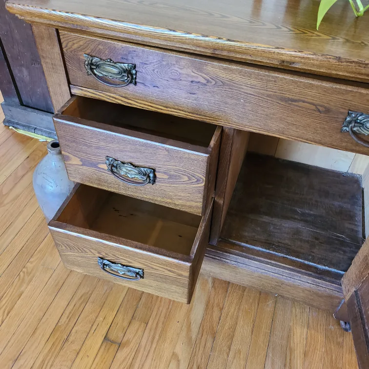 Antique Wooden Sideboard Cabinet image indicator(5)