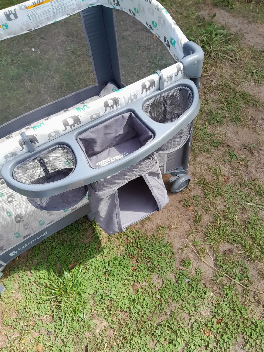 Baby Trend Playard with Bassinet image indicator(3)