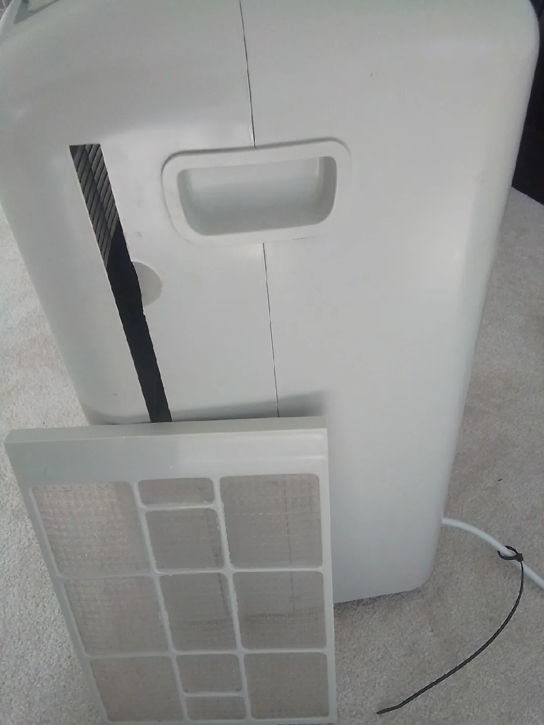 ForestAir 60-Pint Dehumidifier – Great Condition image indicator(8)