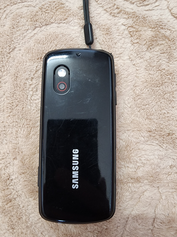 SAMSUNG  SGH-T401G (ST) - photo 2